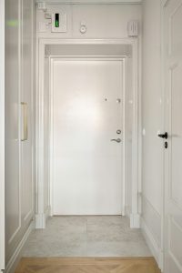 lisa-anna-Ycm9D7esN2w-unsplash Elegant & Secure Doors for a Lasting Impression